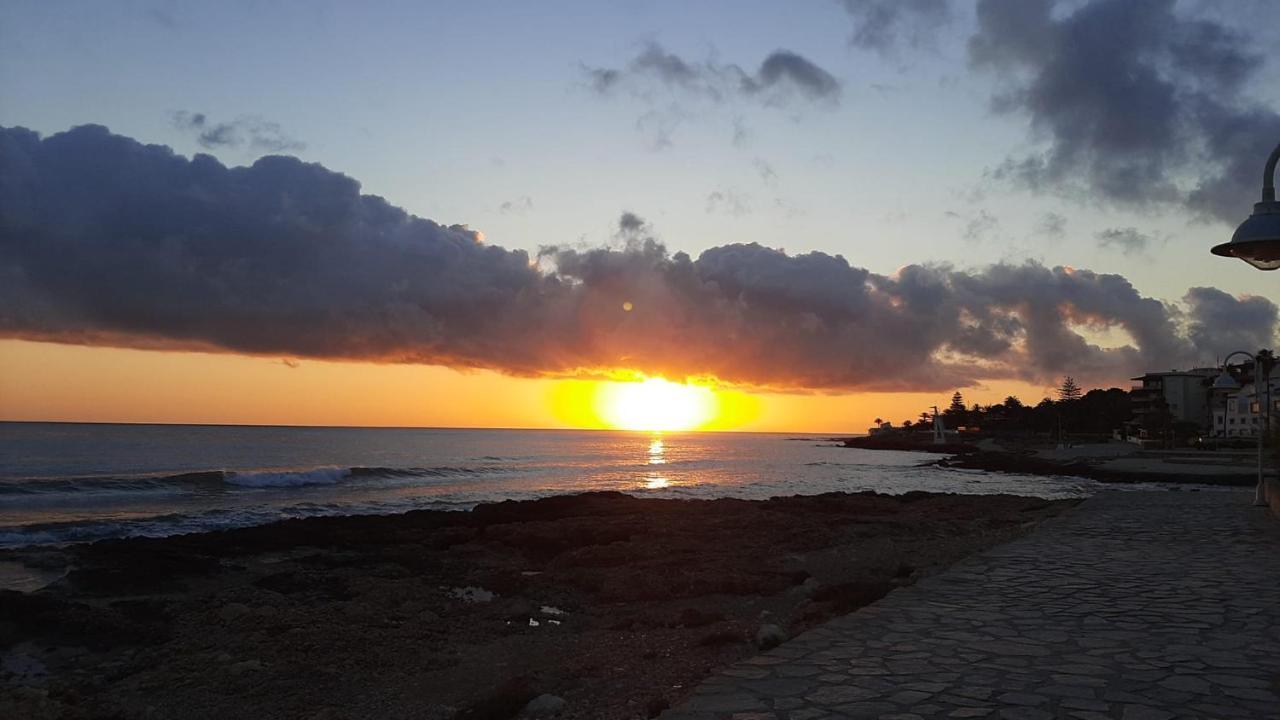 Mare Nostrum II Denia. Exteriör bild